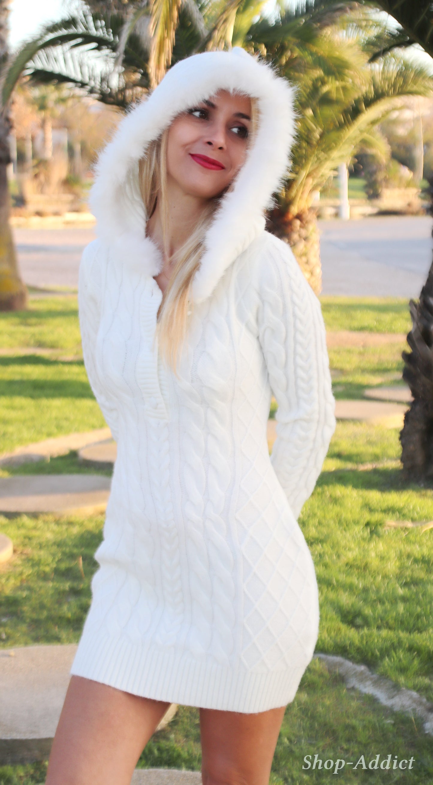 ROBE PULL TORSADÉ CAPUCHE