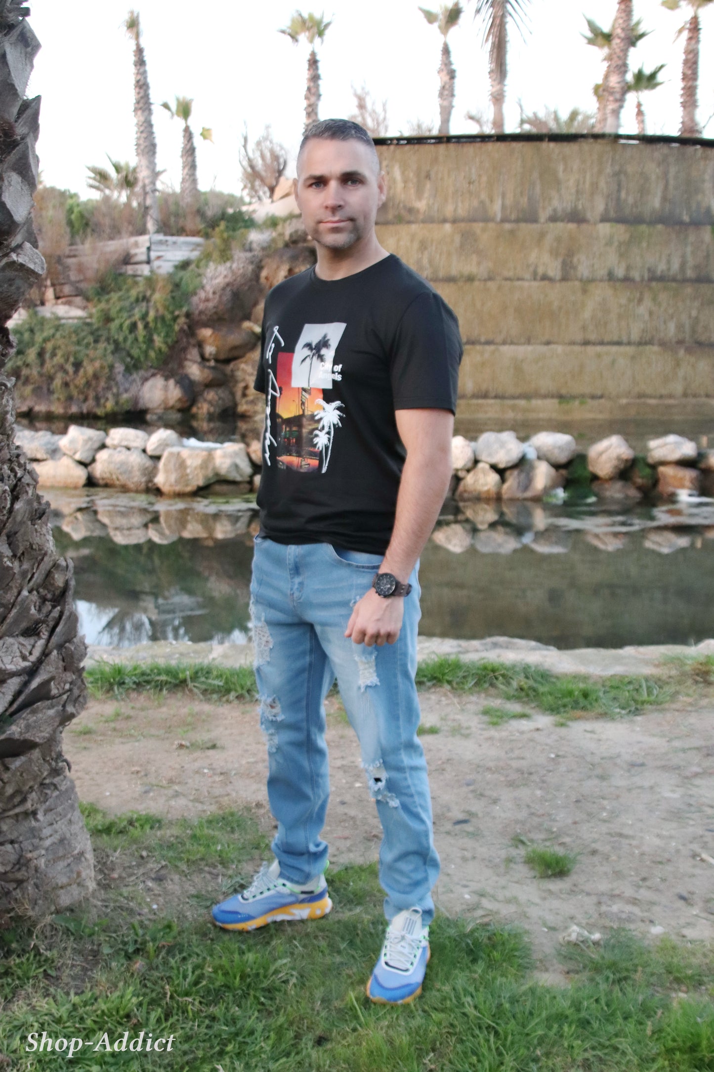 T-SHIRT / SHORT