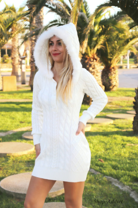 ROBE PULL TORSADÉ CAPUCHE